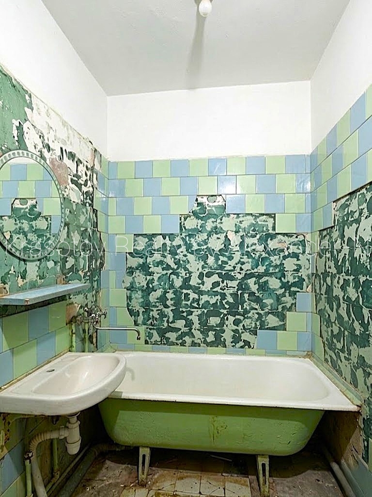 продажа однокомнатной квартиры номер A-174652 в Приморском районе, фото номер 6